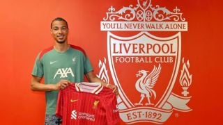 Ливърпул представи голова машина за 90 милиона евро
