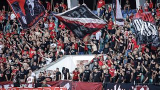 Феновете на ЦСКА помагат за лечението на тежко болен