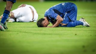 Левски страда след 1:0 у дома