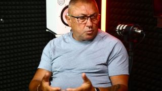 Радостта на народа радва феновете в Бургас