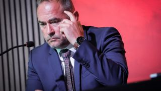 Бойко Величков даде обяснение пред недоволни цесекари Видео