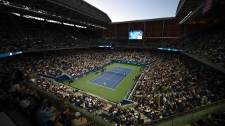 Билетите за финала на US Open струват майка си и баща си