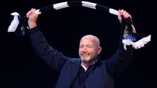 Легенда попиля новата звезда на Ливърпул