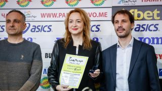 Антоанета Стефанова с успех в Самарканд