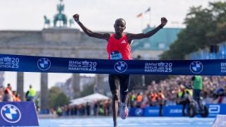 Кениец с впечатляваща победа на маратона в Берлин 