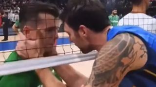 Големият жест на италианците след финала Видео