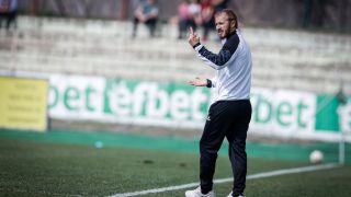 Любопитно име влиза в щаба на нов треньор в елита
