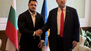 Делян Пеевски се срещна с шампиона Карлос Насар