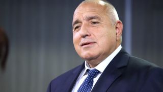 Борисов се намеси, Петкова реши: Роден клуб е спасен