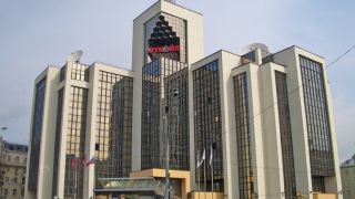 „Лукойл“ прехвърля собственост след санкциите от САЩ