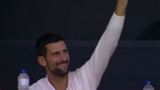Джокович аплодира Везенков Видео