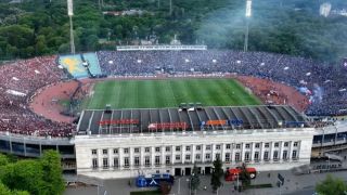 Лудостта започна! За 9 минути изкупиха цял сектор за вечното дерби