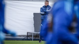 Веласкес и Христо Янев обявиха стартовите 11 на Левски  и ЦСКА