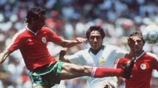 Бившият национал Николай Арабов става на 72 години