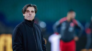 Селекционерът на Турция поясни извинението си към България