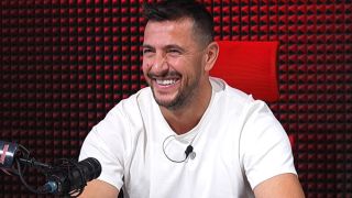 Манолев: Взеха ме от барбекю за дебюта ми във Висшата лига Видео