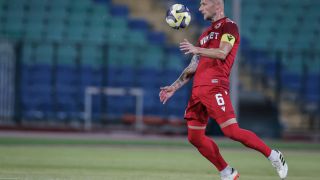 Бивш капитан на ЦСКА се върна в Англия
