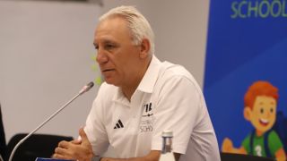 Поставиха Стоичков като №54 в историята