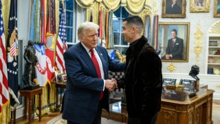 Милиони потичат към Кристиано Роналдо след срещата с Тръмп