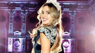 Новата Мис България захвърли короната и се прояви Видео