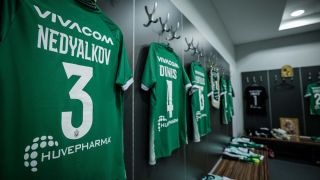 Звезда преподписа с Лудогорец