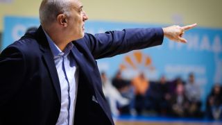 Любо Минчев поведе националите