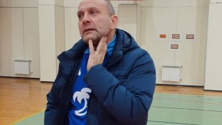 Папазов: Нивото е аматьорско, играч кара буса за гостуванията