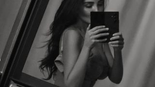 Николета Лозанова подпали мрежата по бельо Снимки 18+