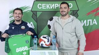 Скромен тим представи бивш футболист на Левски