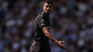 Носител на "Златната топка" се завръща в игра