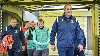 Херо изведе 27 играчи за първата тренировка