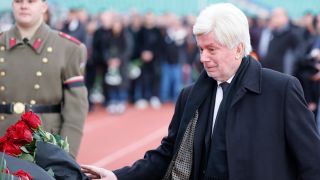Вальо Михов: На Пената и Паро дължа, че влязох във футбола
