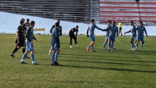 Лидерът във Втора лига прегази румънци