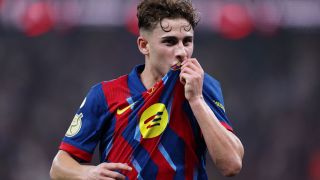 Барса задържа един от най-добрите си играчи