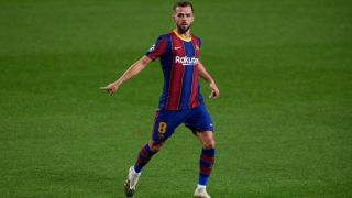 Бивш играч на Барса и Юве окачи бутонките
