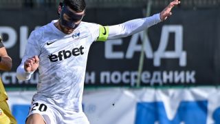 Спартак бие, Гьоко тества освободен от Славия 
