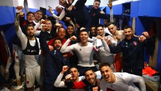 Цесекар от самолета веднага в игра 
