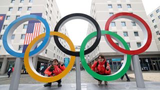 Вандали вилнеят преди откриването на Игрите в Милано