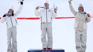 Американка със злато при бабуните