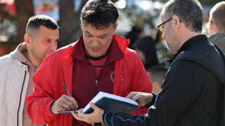 Николета и Ники за Боби Михайлов: Чакаме те у дома