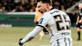 Наш национал с победен гол и изчистване от голлинията в Германия