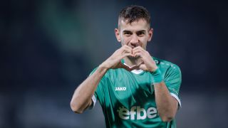 Ивайло Чочев става на 33 години