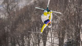 Обилният снеговалеж отложи финал на Олимпиадата