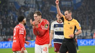 Съдия развали мач от Бундеслигата