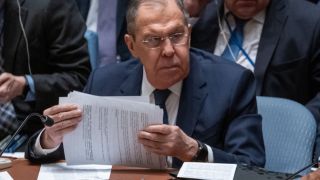 Външният министър на Русия: Никой не смее да посегне на САЩ