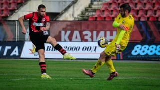 Локо (Сф) нанесе първа загуба на Ясен Петров, вратар с комичен гаф