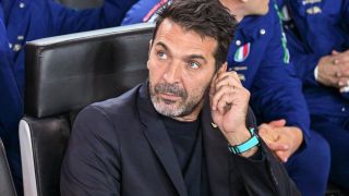 Буфон напуска Италия при провал