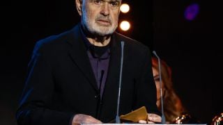Локо Сф награждава голямо име