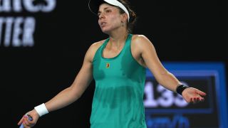 Вики Томова аут още на старта в Маями
