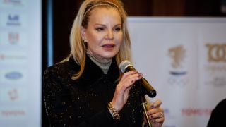 Стефка Костадинова и Сакалиев празнуват